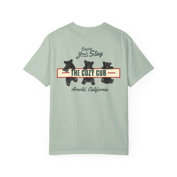 Cozy Cabin Bear T-Shirt: Perfect for Outdoor Adventures, Travel, Gift for Hiking Lovers, Nature Retreats, Vacation Wear
